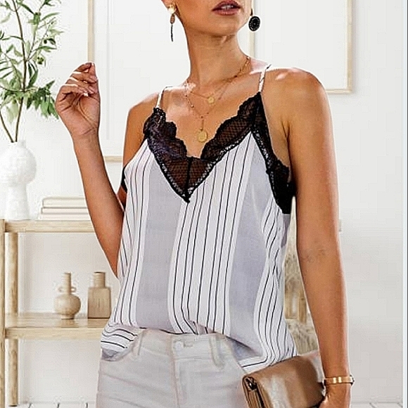 Lace Camisole Tank Top - Picture 4 of 9